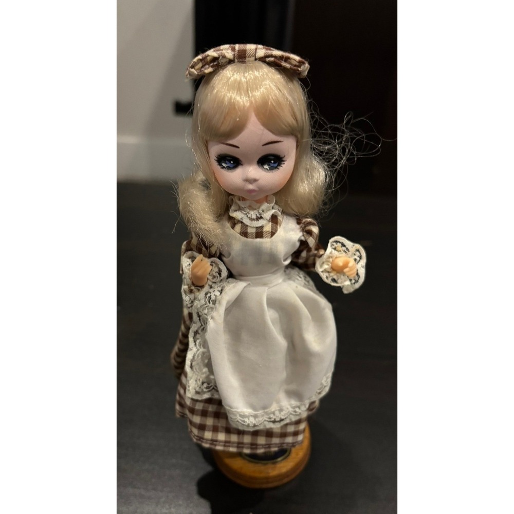 Vintage Bradley Dolls Liza Big Eye Doll Brown Gingham Dress Box COA SD 637
